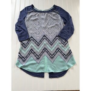Maurices Women's Top Size M Blue Geometric 3/4 Sleeve Sheer Front